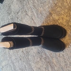 NWOT UGG Tall Black Boots Sundance